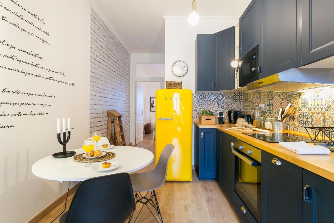Charming Lisbon Home With Terrace St Amaro Extérieur photo
